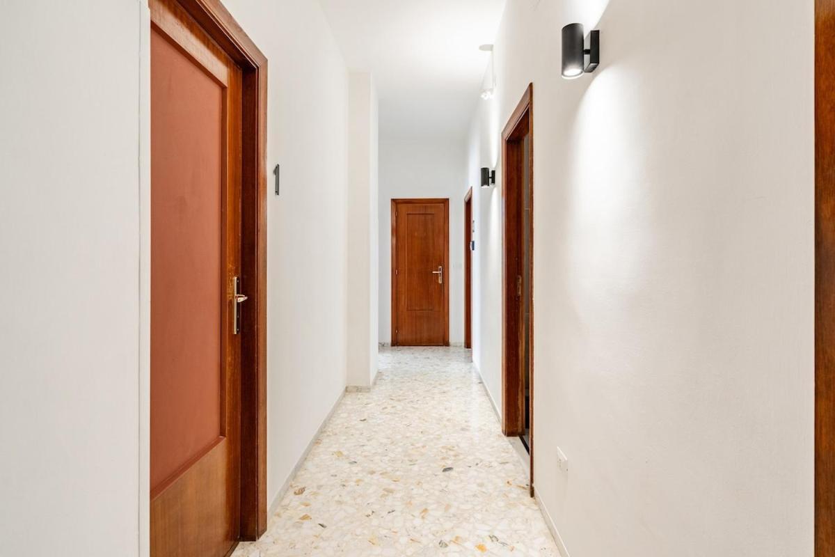 Miki'S Home - Central Rooms Bari Exterior foto